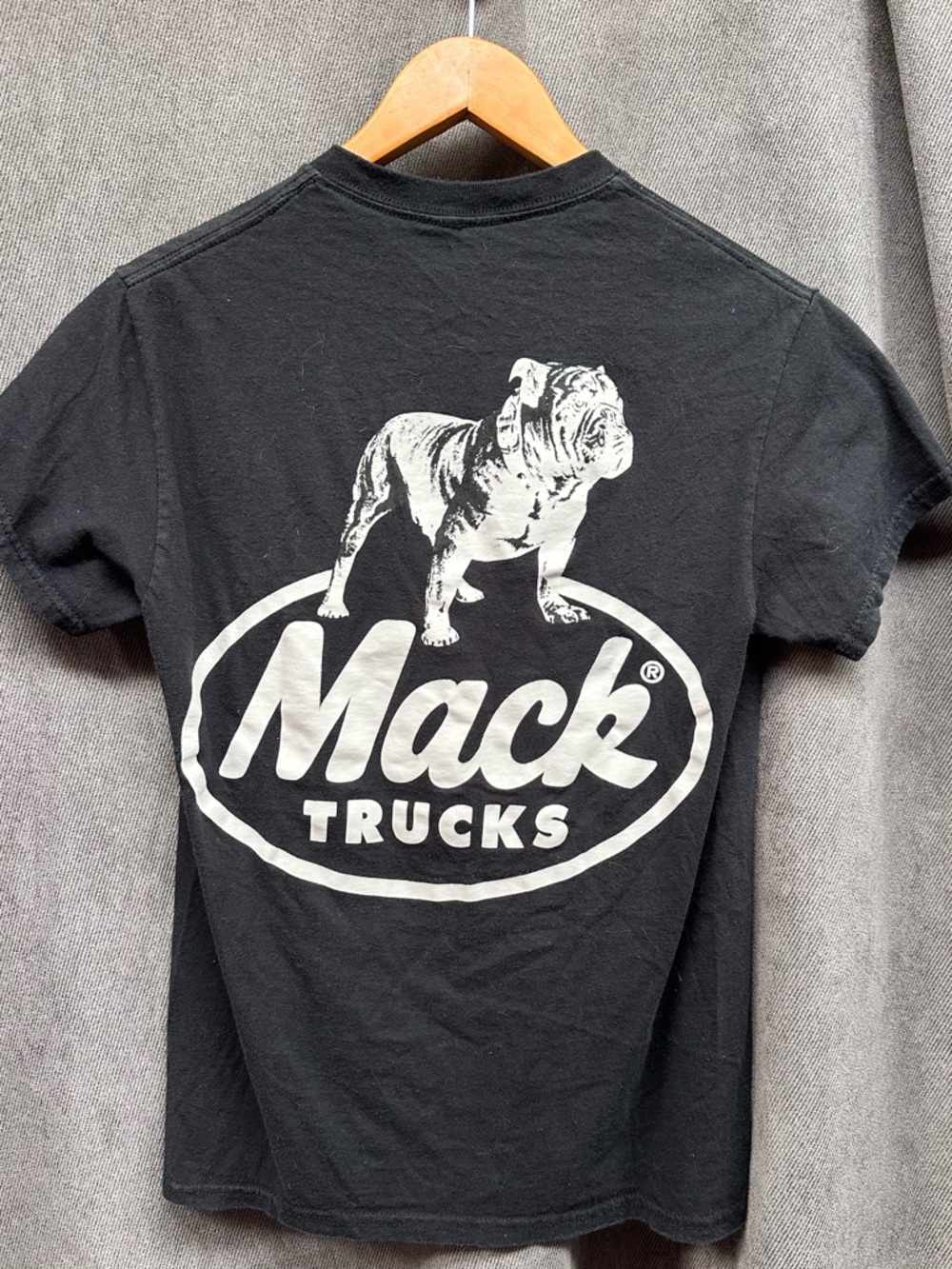 Mac truck T-shirt double sided size small